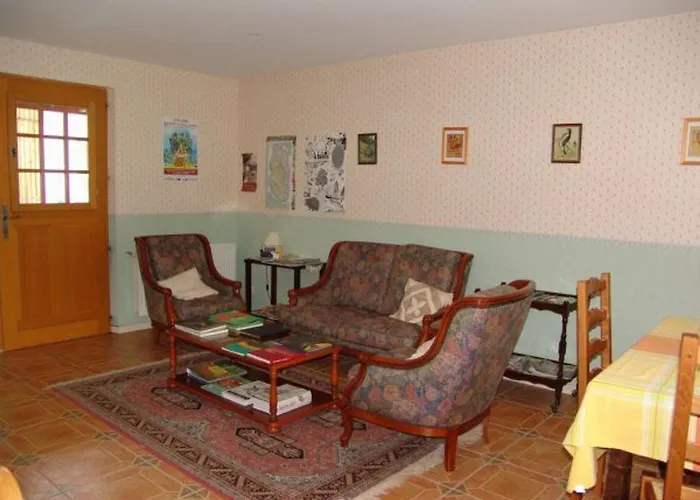 住宿加早餐酒店 Cosy Au Coeur De La Foret D'argonne - Fr-1-585-139 Futeau